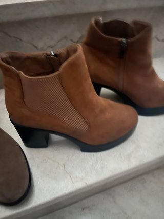 Botas de ante marrones