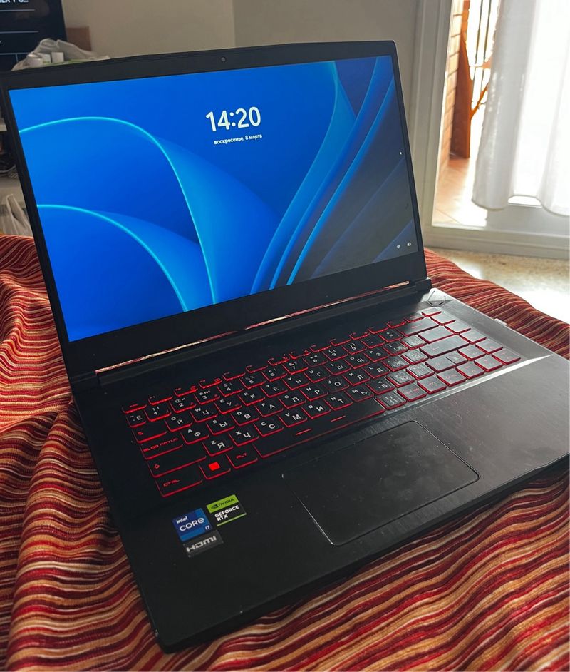 MSI Gaming Laptop i7 RTX 4050 16GB RAM SSD afbeelding 3