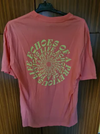 Camiseta H&M Naranja con Estampado