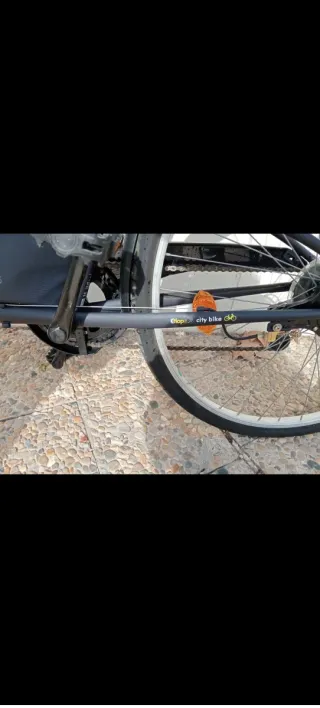 Bicicleta Urbana Btwin Negra Usada una vez.