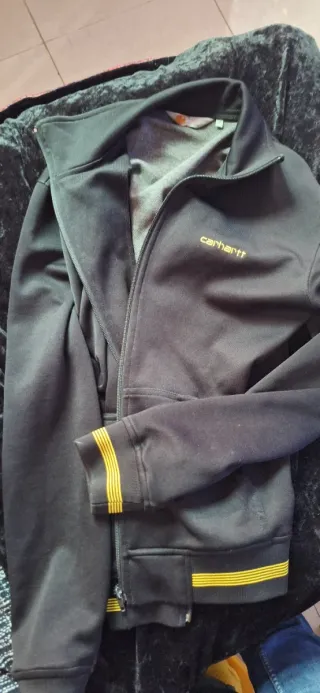 Chaqueta Carhartt Negra y Gris Retro