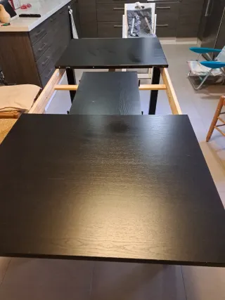 Mesa de comedor negra Ikea
