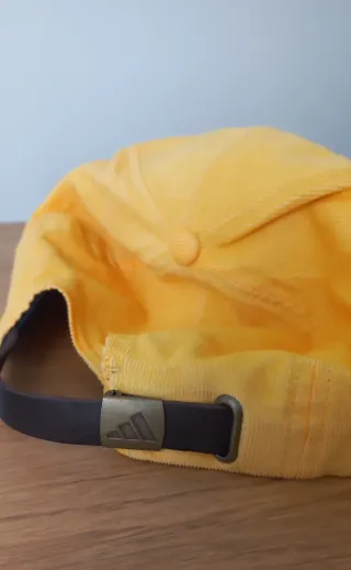 Gorra Adidas micropana amarilla