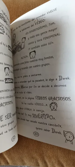 Tom Gates - Los Lobozombis son geniales (y punto)