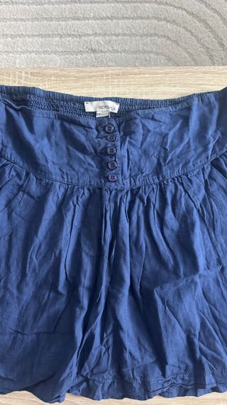 Falda azul marino