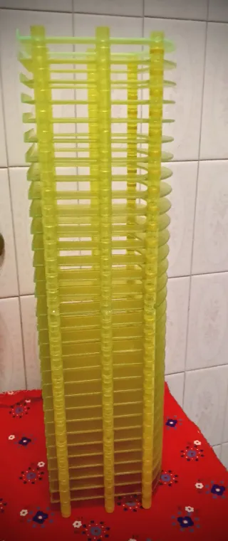 Portacd vintage giallo