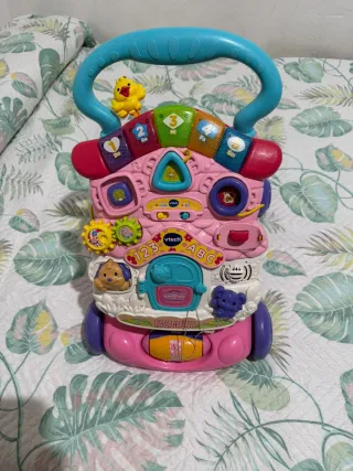 Correpasillos VTech rosa con actividades
