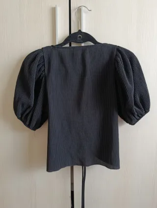 Top Zara Negro Manga Abullonada Talla S