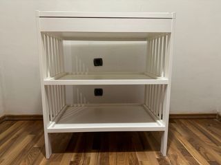 Cambiador de bebé blanco