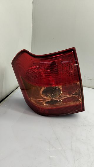 PILOTO TRASERO IZQUIERDO TOYOTA COROLLA (E12) (5)