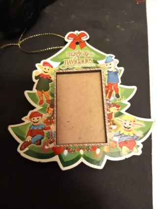 Contenedor Guachis + imán y colgante Guachis