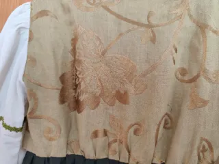 Vestido medieval beige y verde