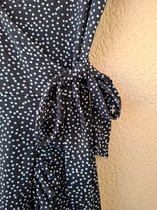 Vestido corto cruzado azul y blanco