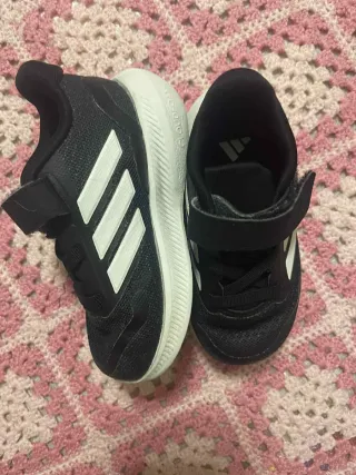 Scarpe Nike Bambino Taglia 21/22 tutti 10€