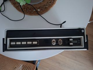 Radio cassette antigua Crown