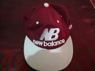 Gorra New Balance Talla L Roja y Blanca
