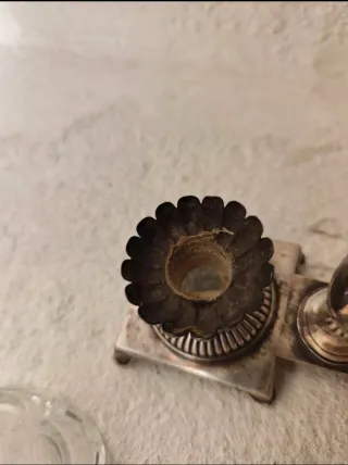 Salero antiguo de plata y cristal