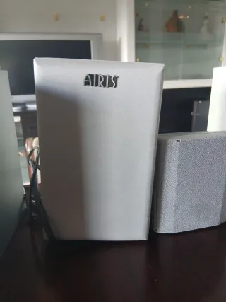 Altavoces Iris y Iekei Grises