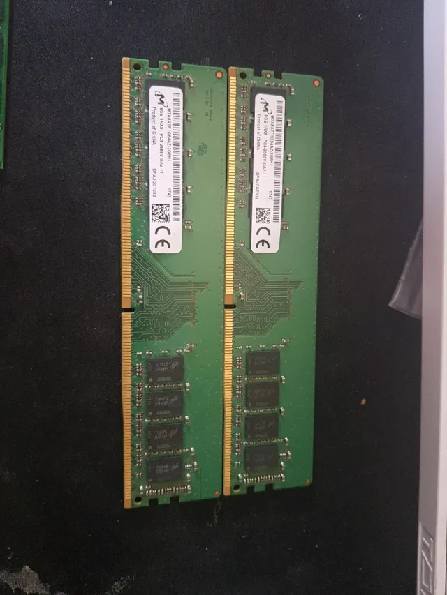 2x 8GB DDR4 MTA 2666MHz RAM (16GB)