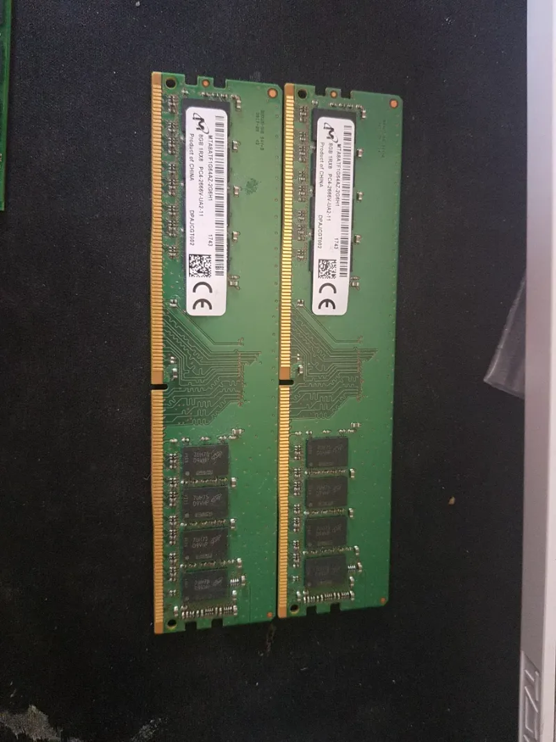 2x 8GB DDR4 MTA 2666MHz RAM (16GB)