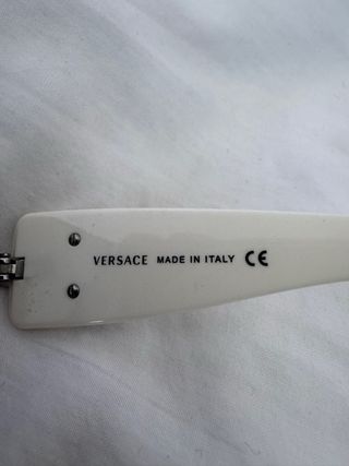 Occhiali da sole Versace beige e argentati