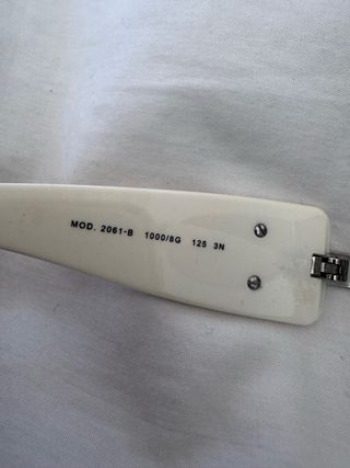 Occhiali da sole Versace beige e argentati