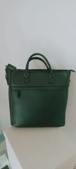 Bolso negro de Misako imitación piel. Sin Estrenar