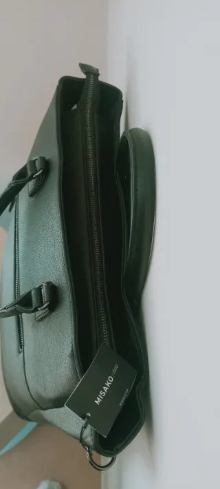 Bolso negro de Misako imitación piel. Sin Estrenar