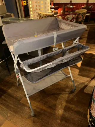 Cambiador de bebé plegable