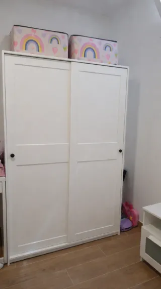 Armario juvenil puertas correderas