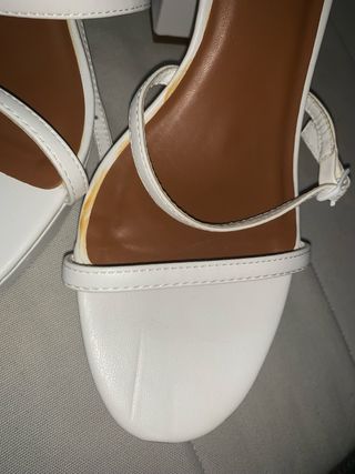 Tacones blancos mujer