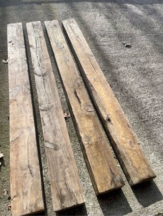Traviesas de roble natural.