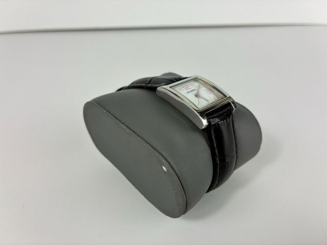 Reloj Duward mujer elegante correa piel