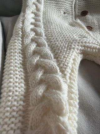 Buzo / mono bebé de punto con capucha y orejas