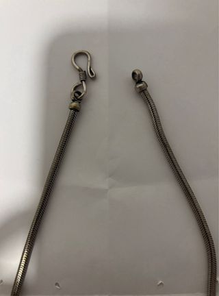 Cadena culebra plateada