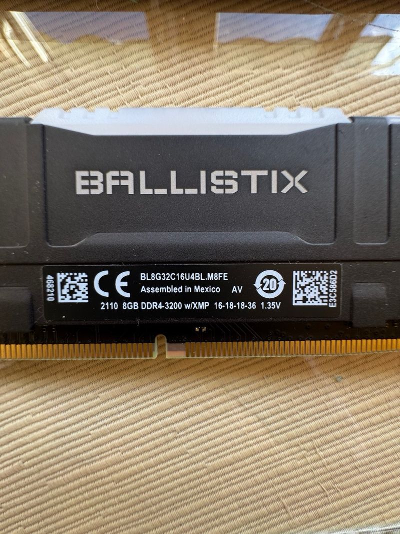 Memoria RAM Crucial Ballistix DDR4 RGB afbeelding 4