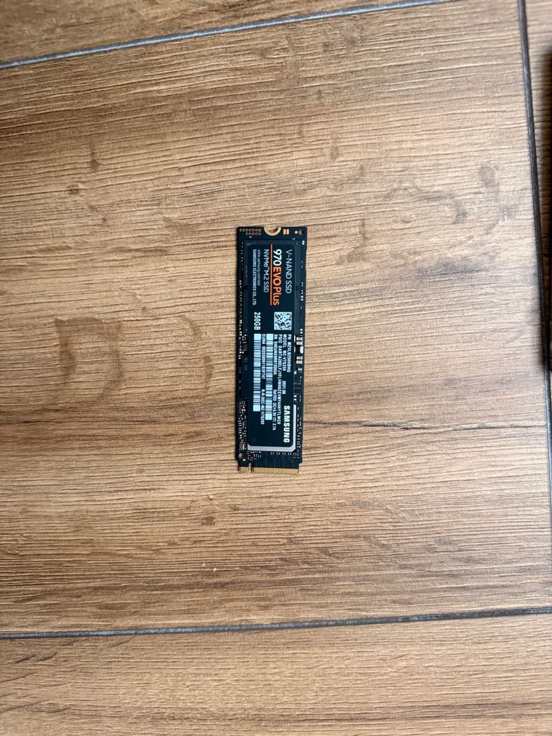 SSD NVMe Samsung 970 EVO Plus 250GB