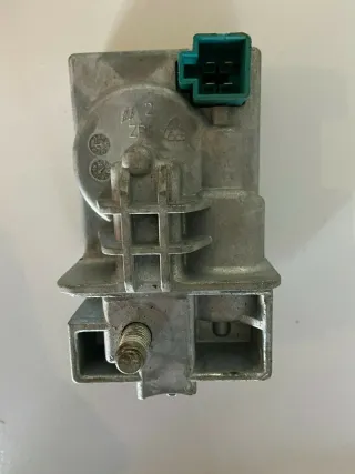 Cerradura Volante Mercedes W204 W212 A2045455732