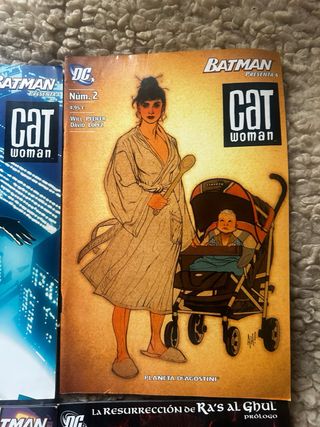 Lote 4 Cómics DC Batman y Catwoman