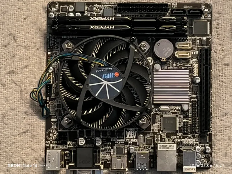 Placa Base gigabyte GA-H81N-DH2