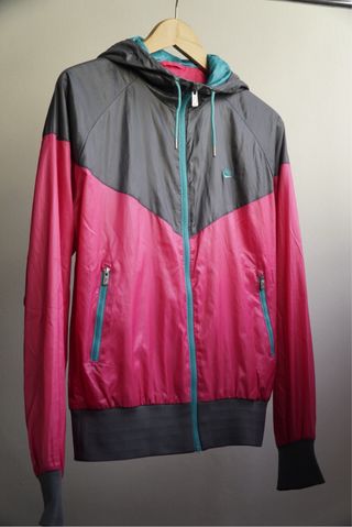 Chaqueta Nike Windrunner Deportiva