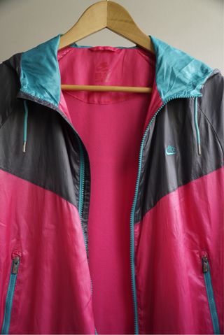 Chaqueta Nike Windrunner Deportiva