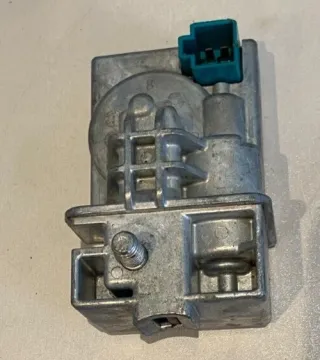 Cerradura Volante Mercedes W204 W212 A2049005912