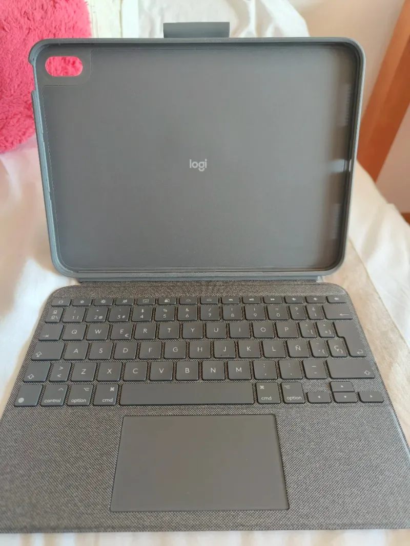 Logitech Combo Touch iPad 10ª Gen afbeelding 2