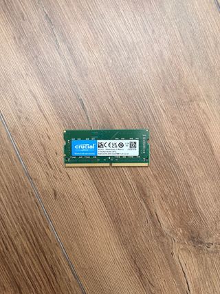 Crucial DDR4-2666 4GB Módulo RAM