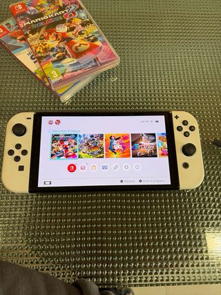 Nintendo Switch OLED + Giochi e Accessori