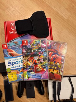 Nintendo Switch OLED + Giochi e Accessori