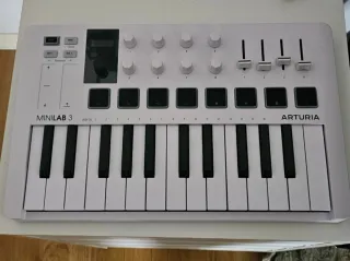 Arturia Minilab 3 Controlador MIDI