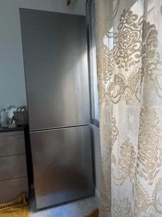 Nevera en buen estado