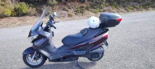 Suzuki Burgman 200cc Maxi Scooter